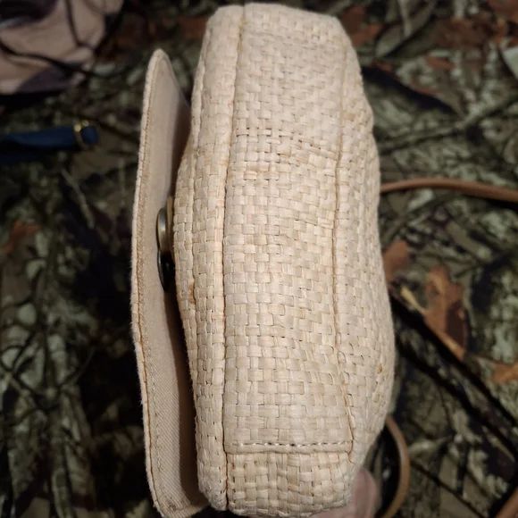 Fossil Woven Basket Crossbody Bag w/ Embroidered & Beaded Flowers - Cream - Picture 4 of 9